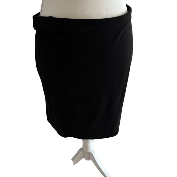 Vince Camuto Black Pencil Skirt Size Medium - Picture 1 of 4